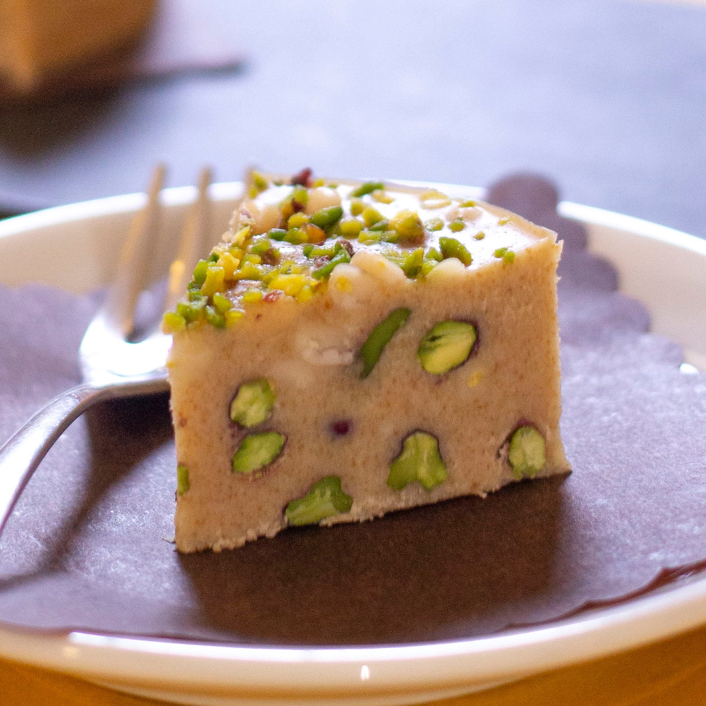 Torrone Morbido Di Cioccolato Bianco Con Pistacchi E Pinoli